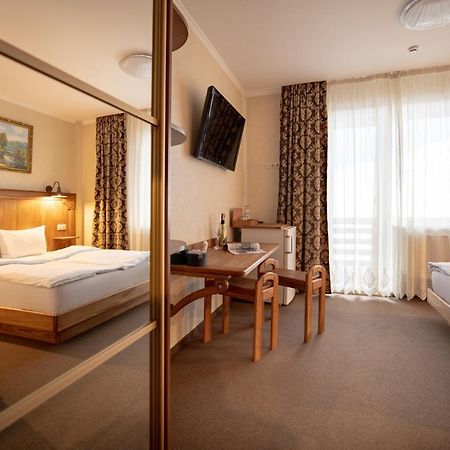 Private Rooms In Hotel Lift 1R Bukovel Ngoại thất bức ảnh